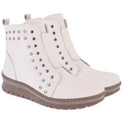 Adesso Women's Addison Studded Boots - Winter White -ridebedford shop addison winter white stud boot 4 1